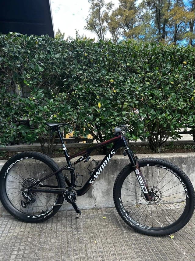 EPIC 8 S-WORKS