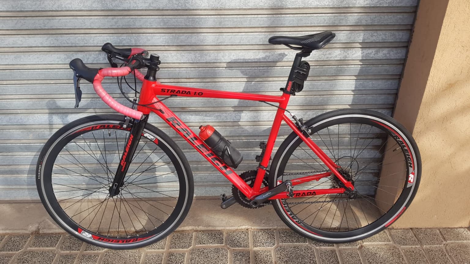 RALEIGH strada 1.0